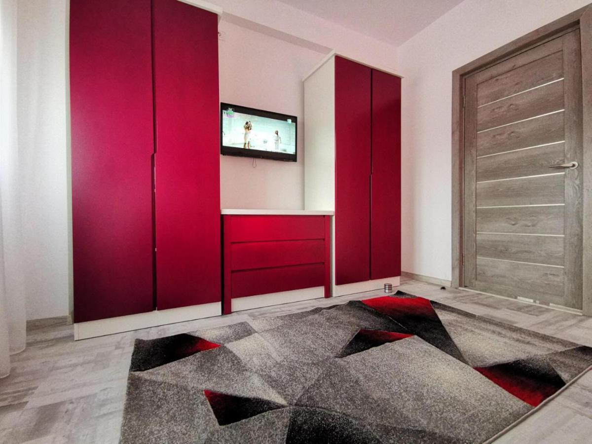 Violet Apartment-brilliant Constanţa